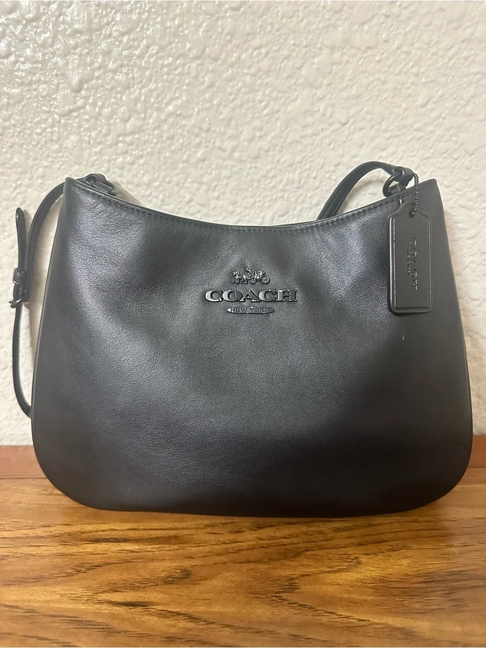 Coach compact black
